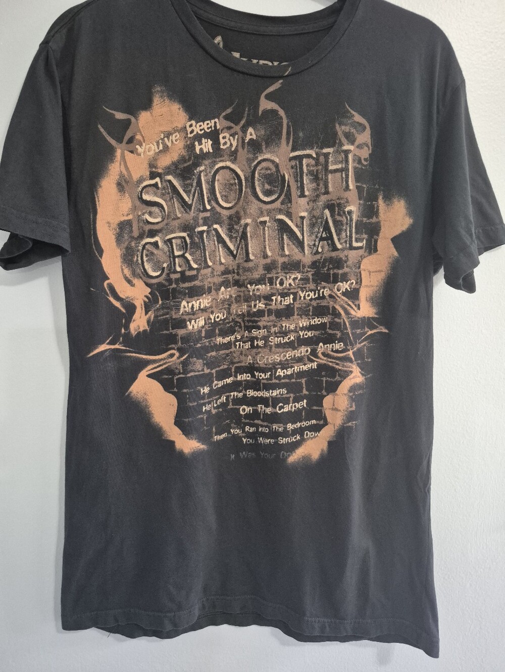 "Smooth Criminal" Michael Jackson Graphic Tee from Lyric Generation Size Medium